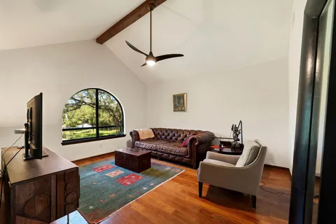 $1,375,000 | 105 Laurelwood Drive North, Austin, TX 78733