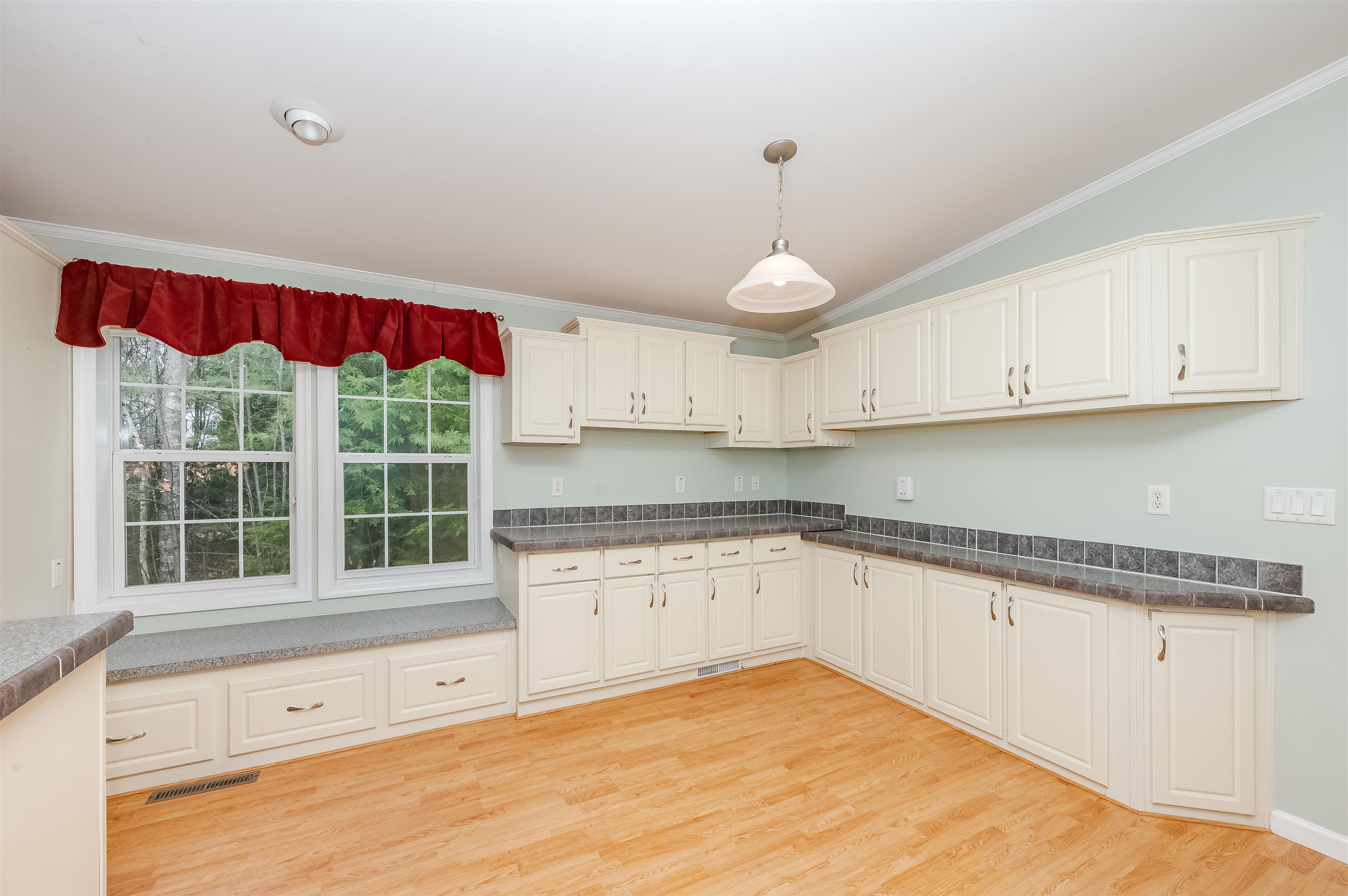 39 Blair Drive Rochester, NH 03868 - Photo 8 of 42 Gallery Image 8