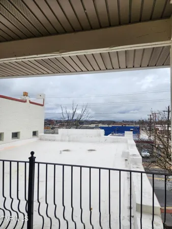 $1,000 | 555 East Main Street, Unit 209, Kingsport, TN 37660