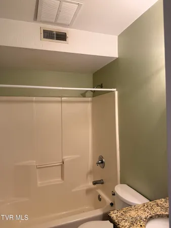 $1,000 | 555 East Main Street, Unit 209, Kingsport, TN 37660