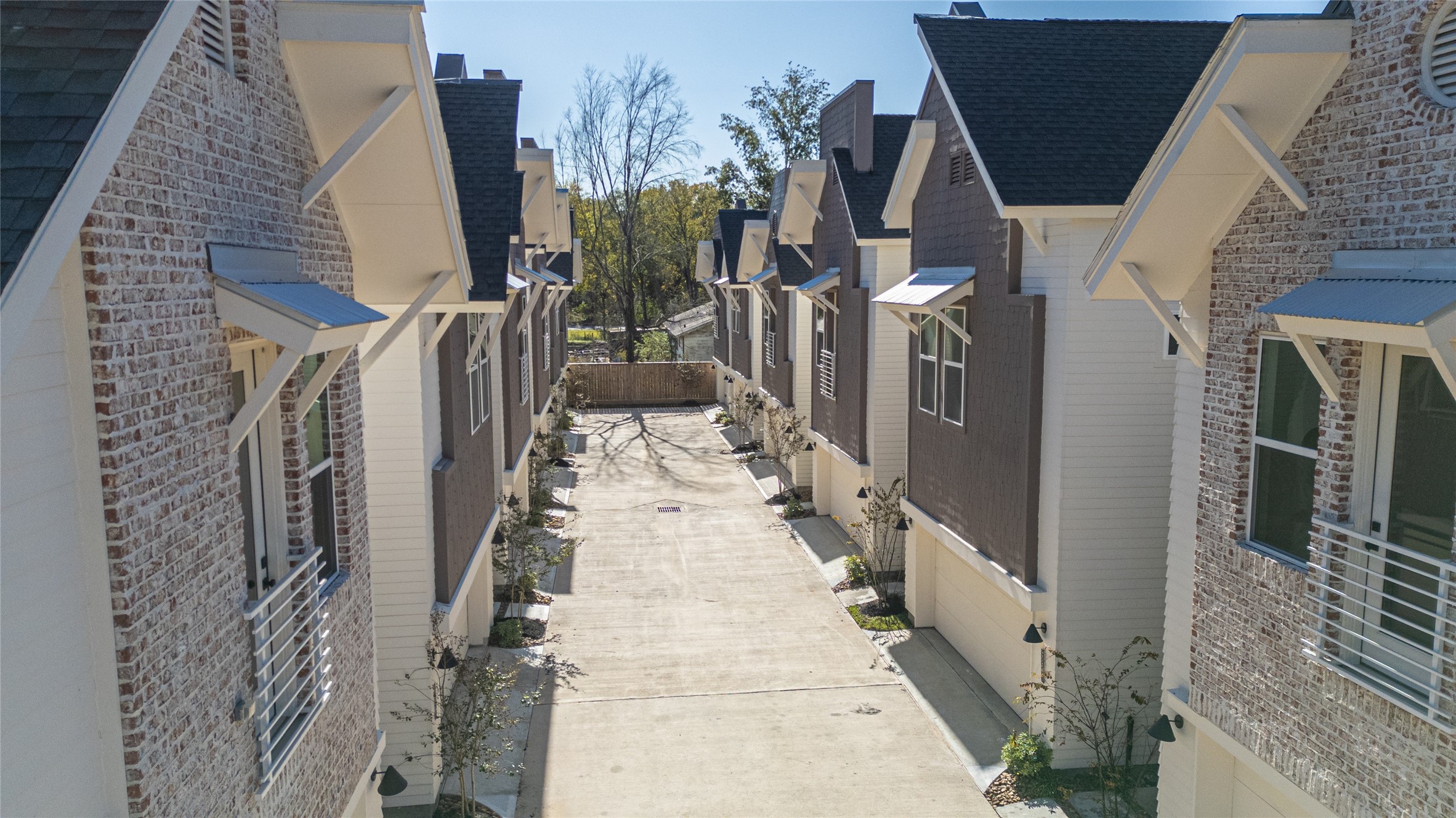 881 Rachel Street, Unit B Houston, TX 77091 - Photo 2 of 30