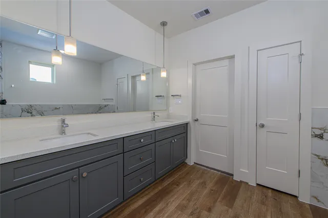 $2,250 | 881 Rachel Street, Unit B, Houston, TX 77091