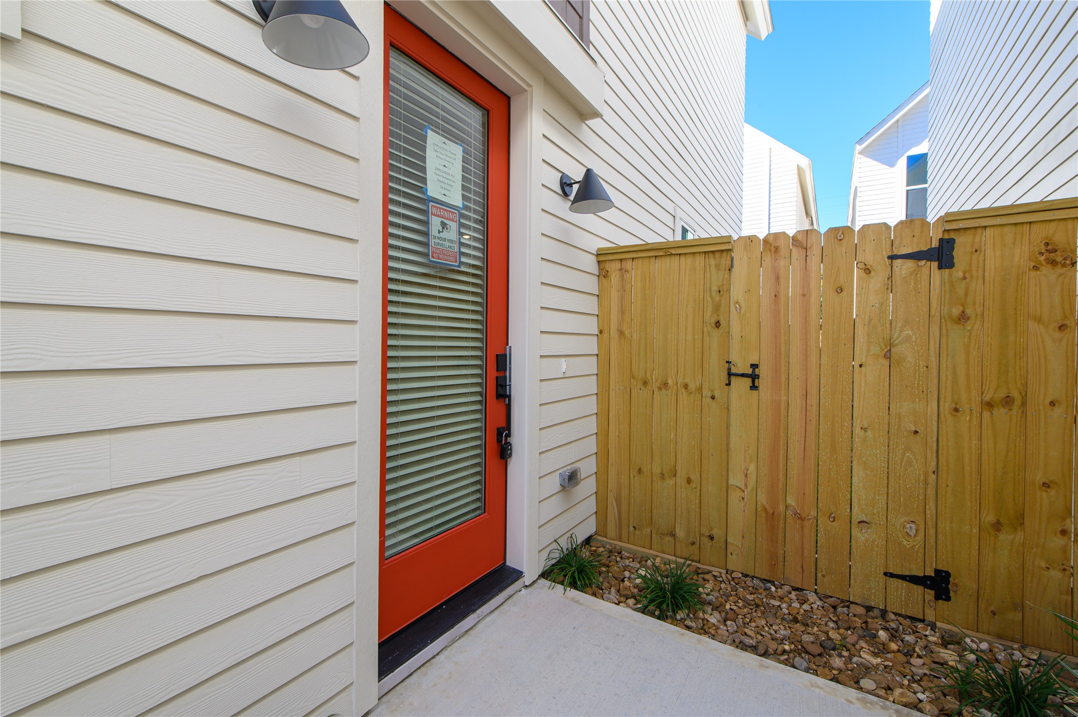 881 Rachel Street, Unit B Houston, TX 77091 - Photo 5 of 30