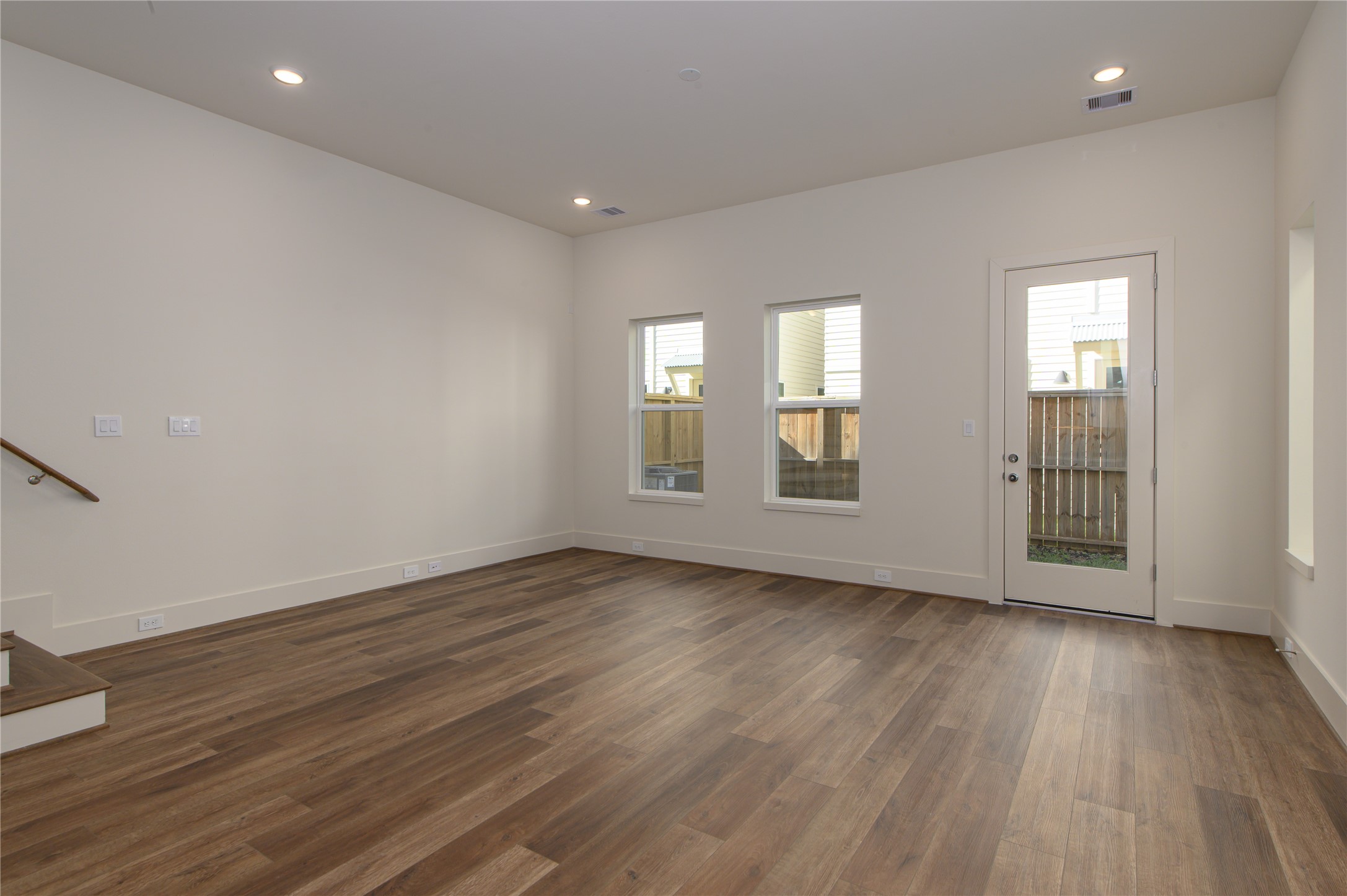 881 Rachel Street, Unit B Houston, TX 77091 - Photo 7 of 30