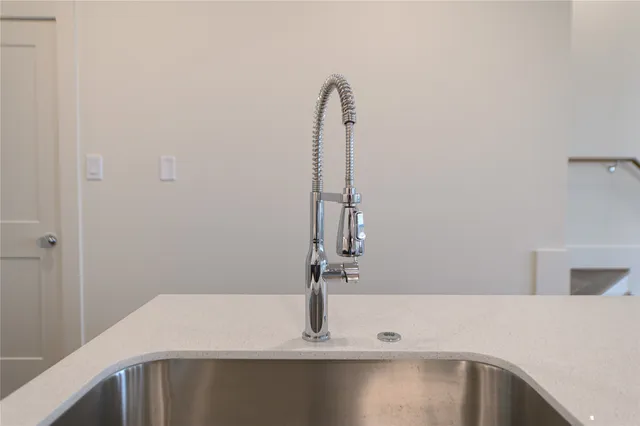 $2,250 | 881 Rachel Street, Unit B, Houston, TX 77091