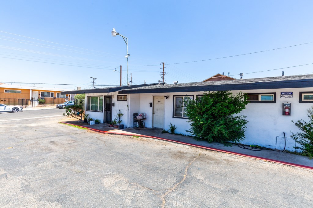 518 West Fredricks Street Barstow, CA 92311 - Photo 5 of 35 a view of a street