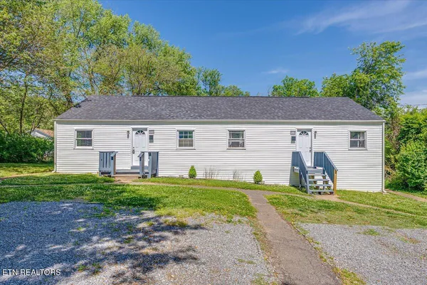 $1,400 | 158 Hamilton Circle, Oak Ridge, TN 37830