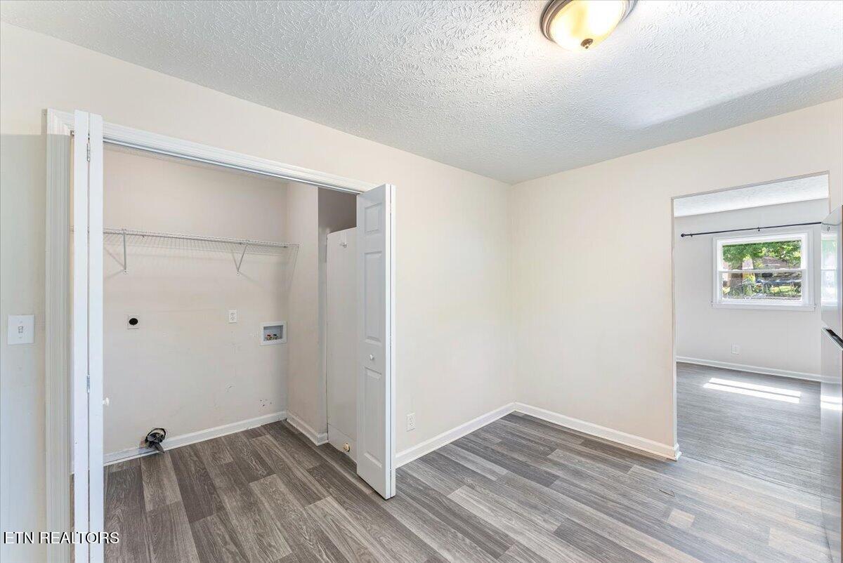 158 Hamilton Circle Oak Ridge, TN 37830 - Photo 20 of 24 13-Kitchen A4