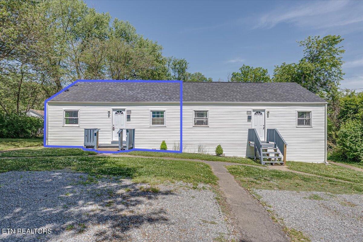 158 Hamilton Circle Oak Ridge, TN 37830 - Photo 2 of 24 02-Front A2