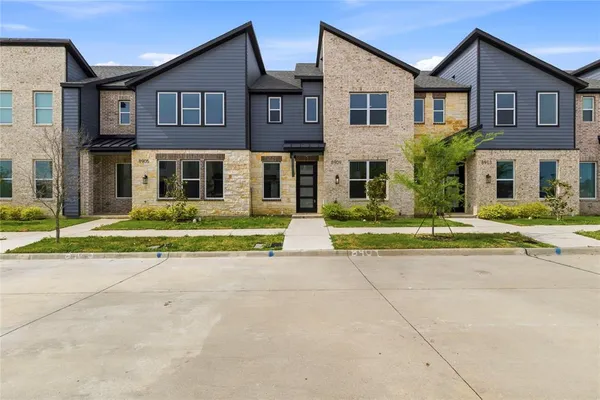 $369,999 | 8909 Lowell Street, Rowlett, TX 75089