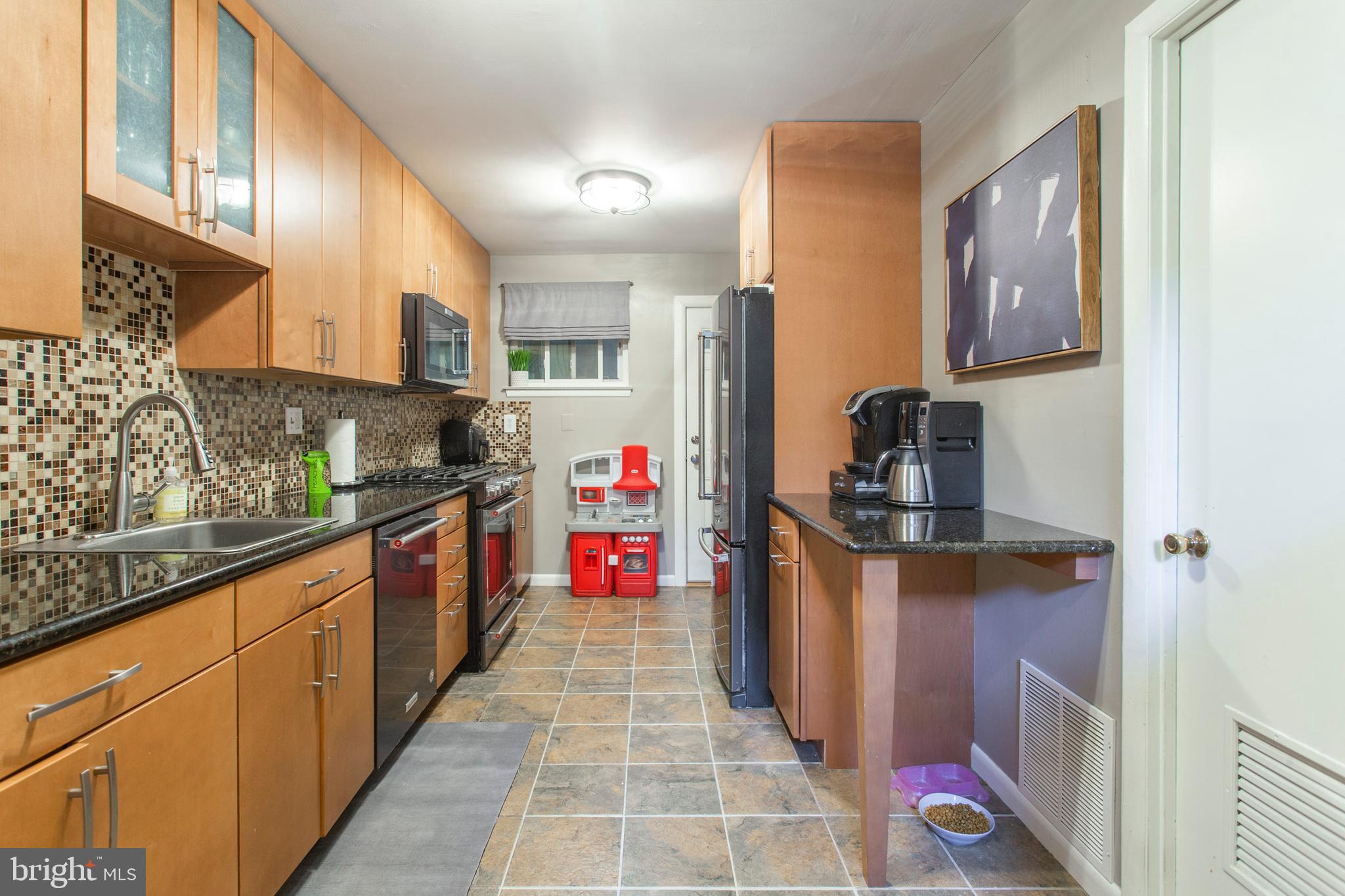 509 South 5th Street Philadelphia, PA 19147 - Photo 11 of 38 Kitchen and additional storage closet