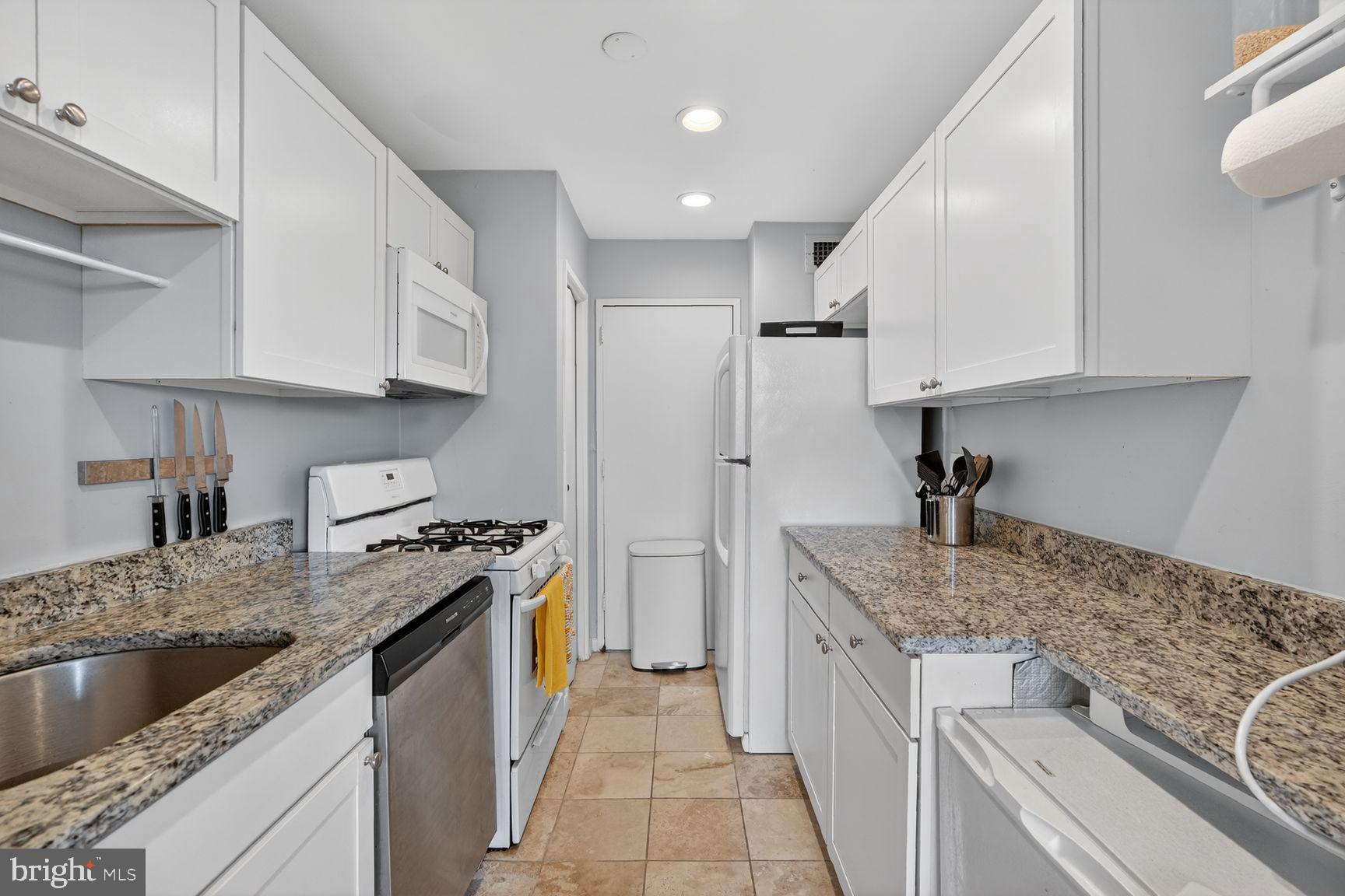 1900 Lyttonsville Road, Unit 1217 Silver Spring, MD 20910 - Photo 12 of 21 Kitchen