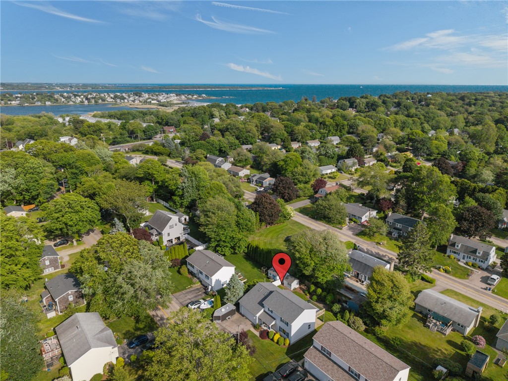 40 Conanicus Road Narragansett, RI 02882 - Photo 2 of 49