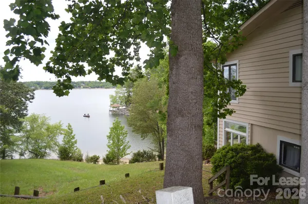 $3,800 | 17701 Burnt Hickory Drive, Charlotte, NC 28278