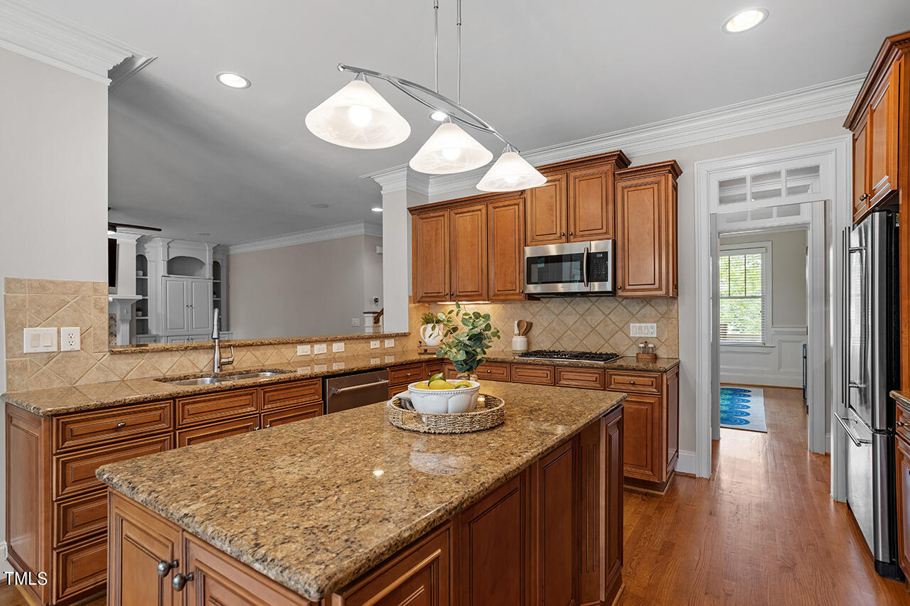 5703 Highcroft Drive Cary, NC 27519 - Photo 16 of 39 5703 Highcroft Drive_14