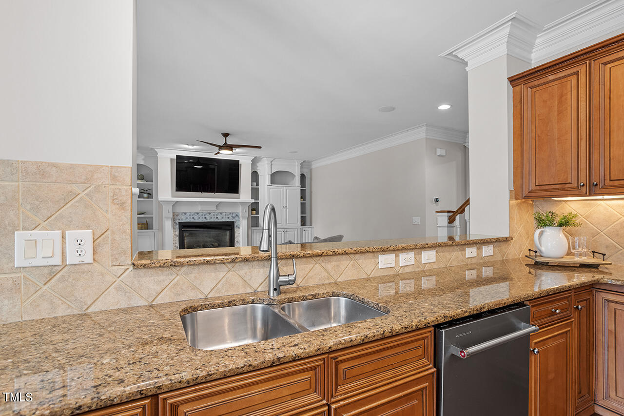 5703 Highcroft Drive Cary, NC 27519 - Photo 18 of 39 5703 Highcroft Drive_17