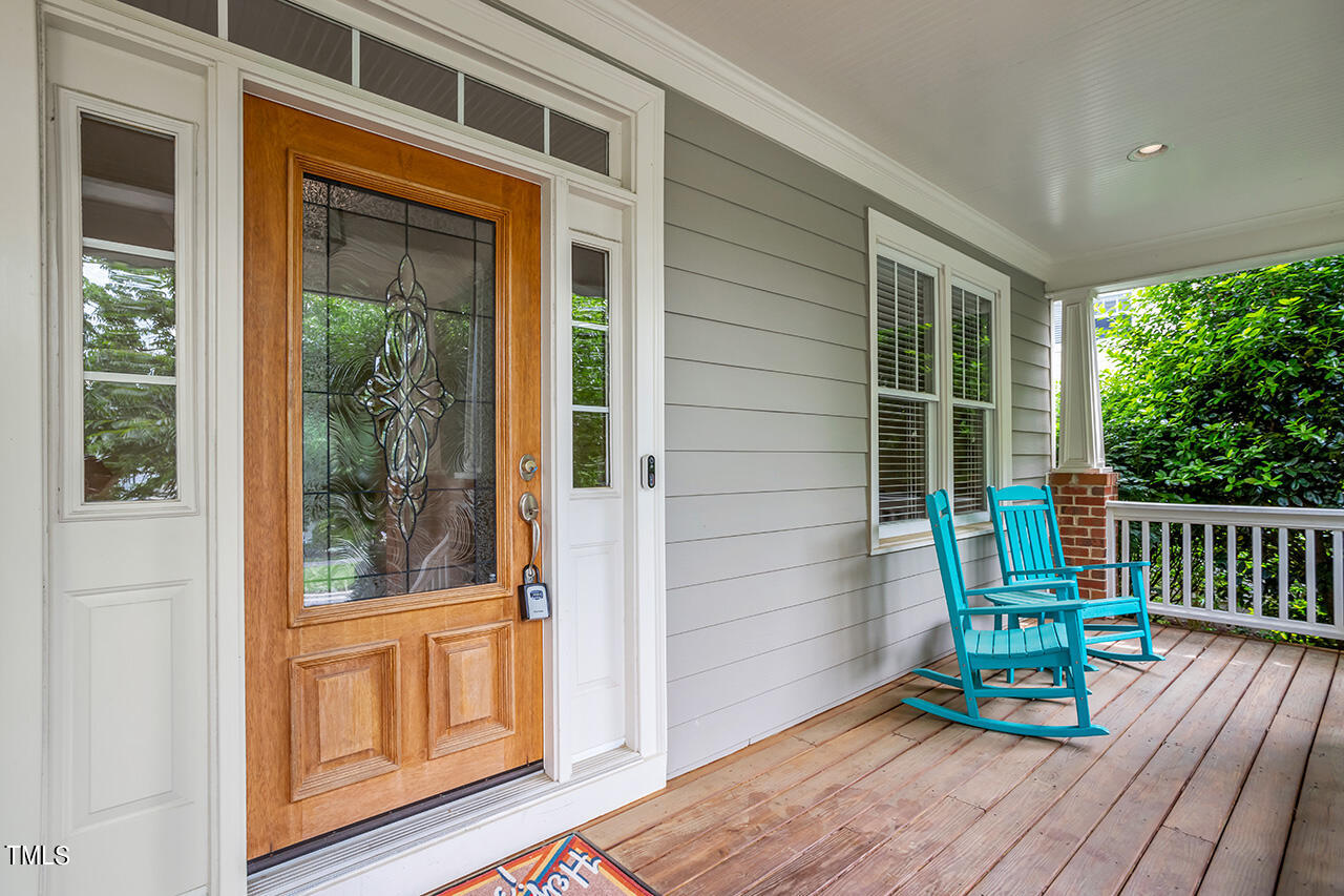 5703 Highcroft Drive Cary, NC 27519 - Photo 5 of 39 5703 Highcroft Drive_06