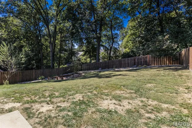 $349,900 | 311 Barnett Drive, Edwardsville, IL 62025