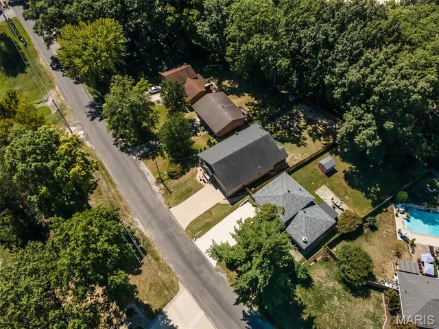 $349,900 | 311 Barnett Drive, Edwardsville, IL 62025