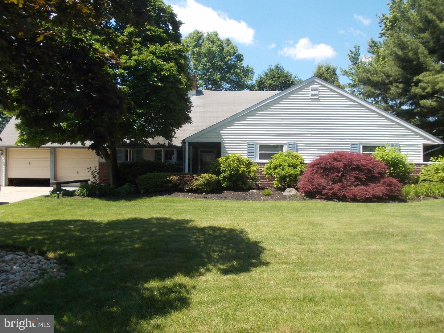 5 Falcon Road Levittown, PA 19056 - Photo 2 of 25 Exterior Front