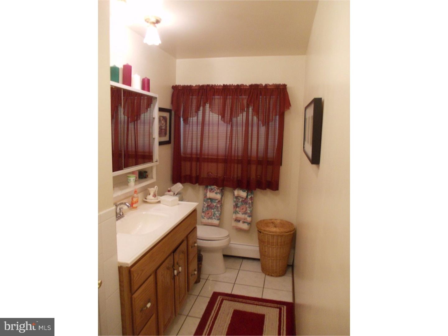 5 Falcon Road Levittown, PA 19056 - Photo 13 of 25 Master Bathroom
