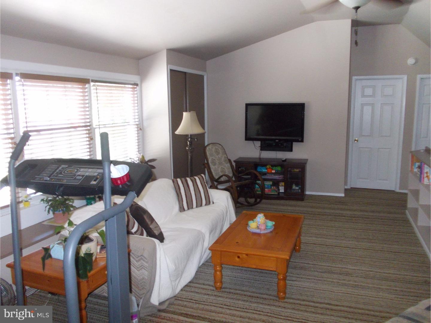 5 Falcon Road Levittown, PA 19056 - Photo 19 of 25