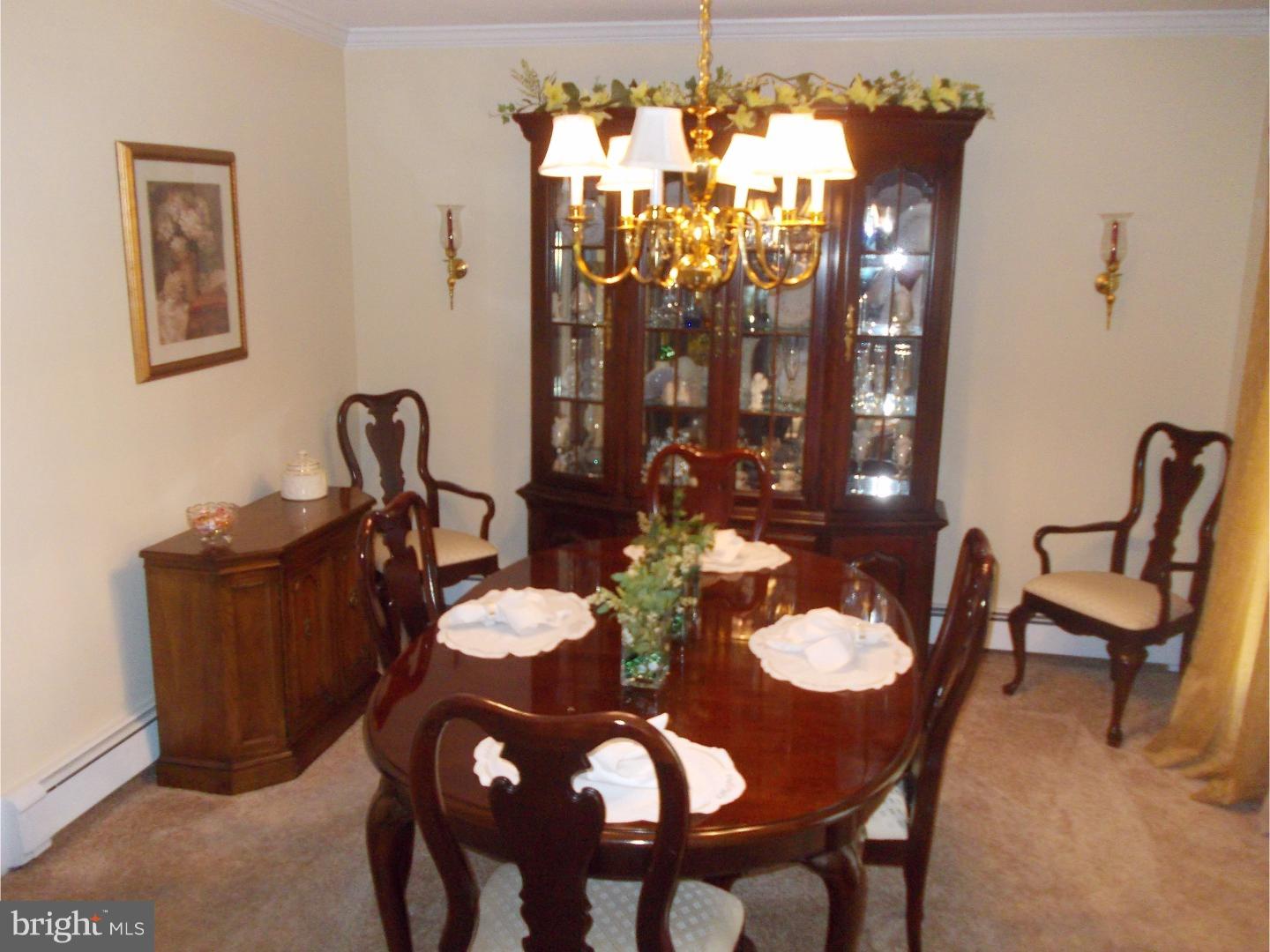 5 Falcon Road Levittown, PA 19056 - Photo 7 of 25 Dining Room