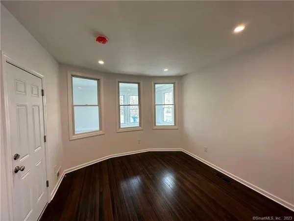$2,100 | 761 Brewster Street, Unit 2, Bridgeport, CT 06605
