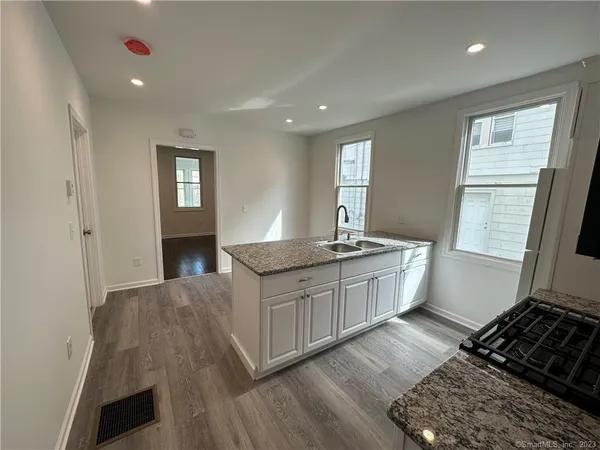 $2,100 | 761 Brewster Street, Unit 2, Bridgeport, CT 06605