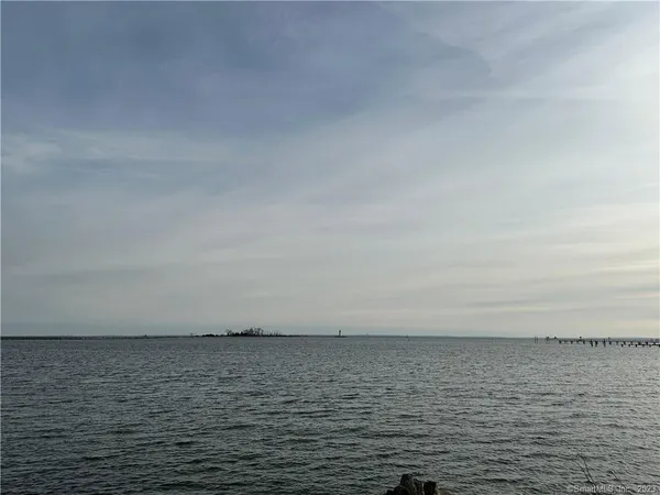 $2,100 | 761 Brewster Street, Unit 2, Bridgeport, CT 06605