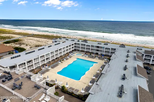 $2,950 | 438 Highway 35, Unit 1201, Mantoloking, NJ 08738