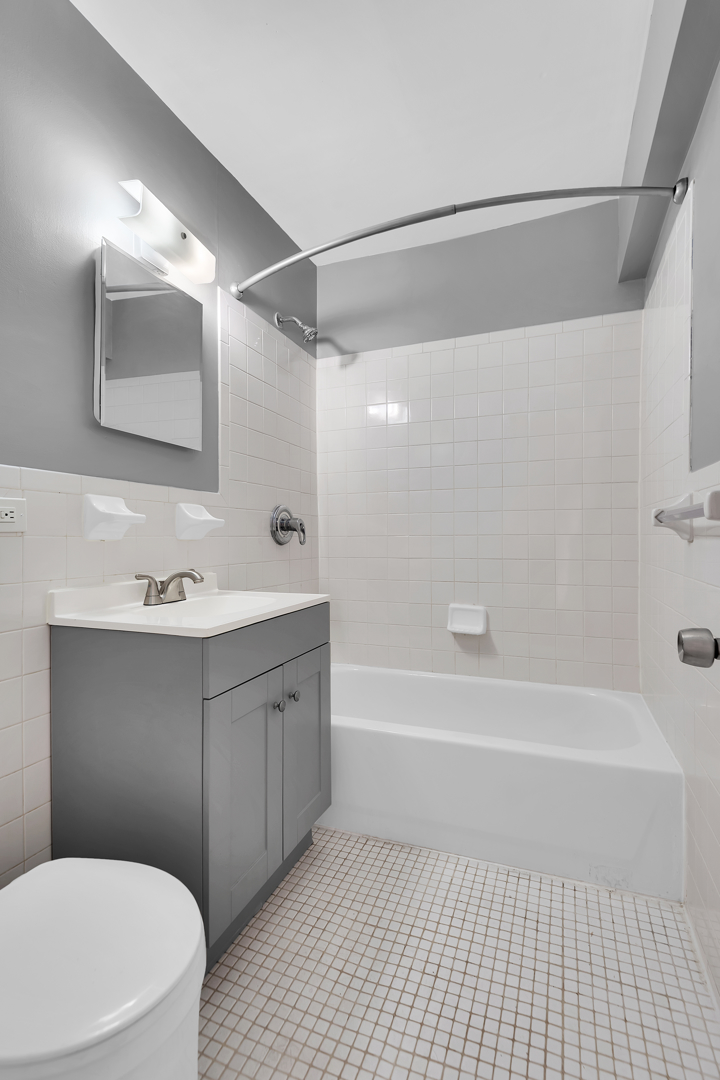 330 Lenox Road, Unit 6S Brooklyn, NY 11226 - Photo 7 of 9