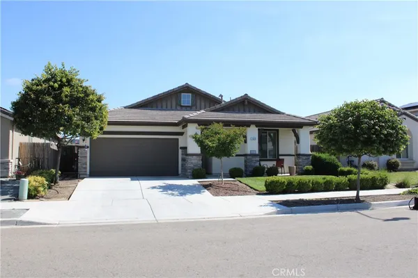 $420,000 | 1620 West Porter Avenue, Visalia, CA 93291