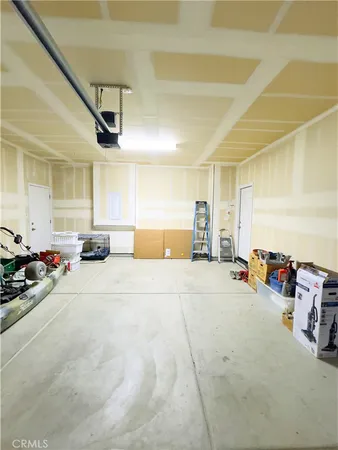$420,000 | 1620 West Porter Avenue, Visalia, CA 93291