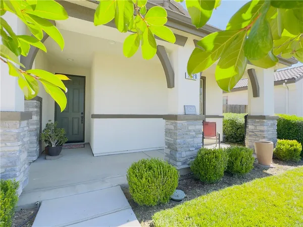 $420,000 | 1620 West Porter Avenue, Visalia, CA 93291
