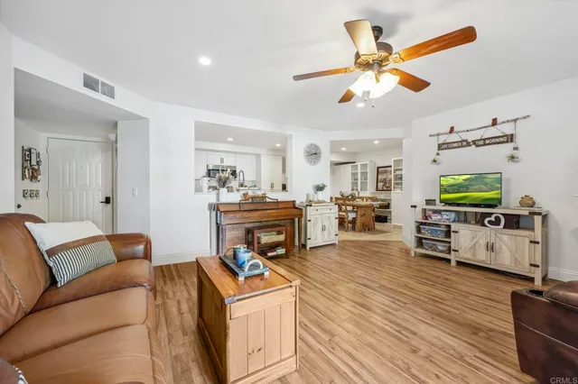 $399,000 | 1020 East Washington Avenue, Unit 88, Escondido, CA 92025