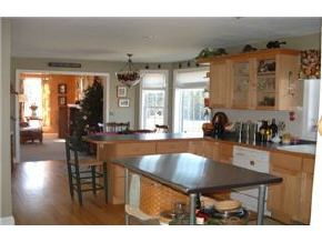 139 Kendall Pond Road Windham, NH 03087 - Photo 8 of 9