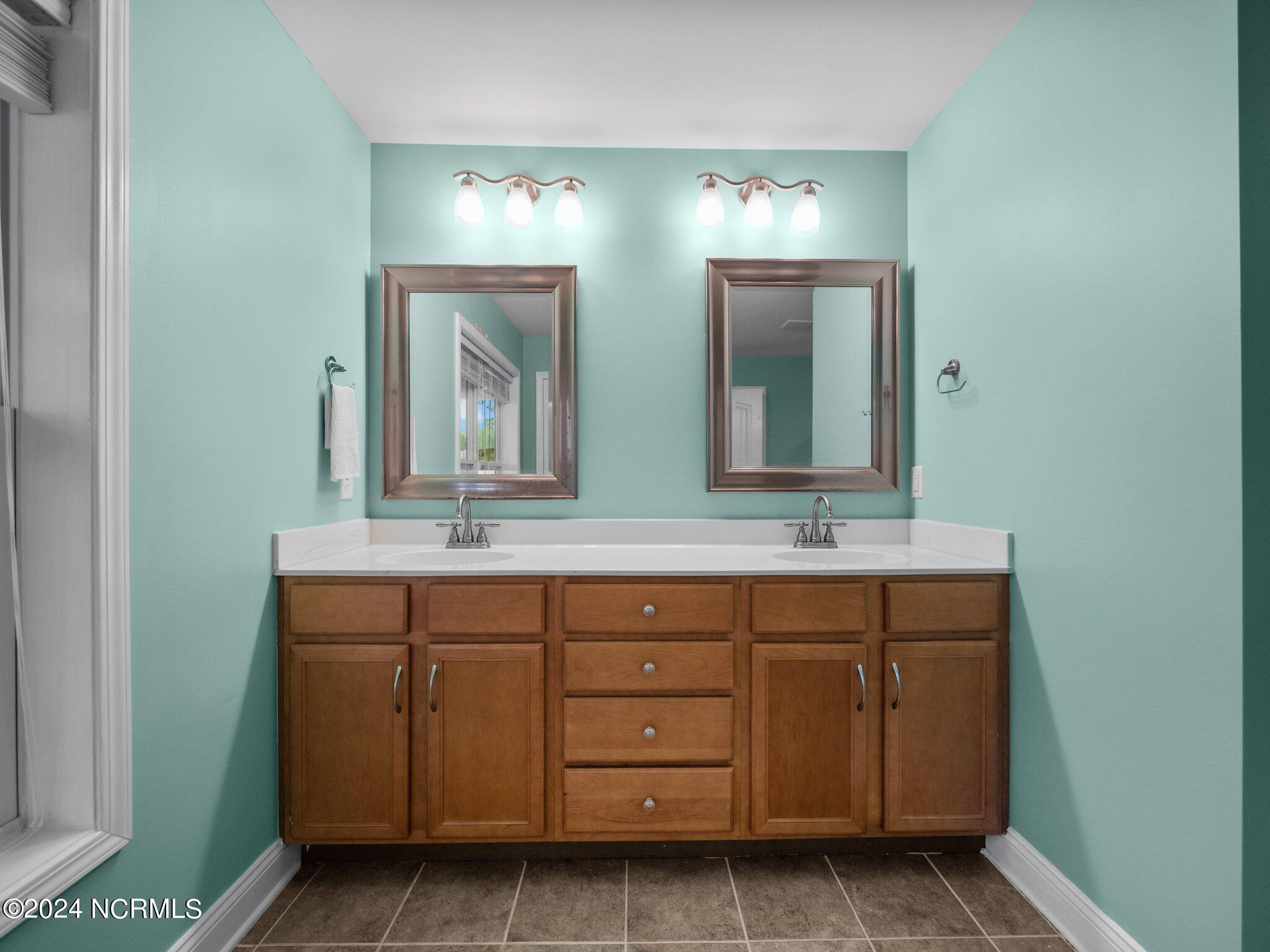 126 Roughleaf Trail Hampstead, NC 28443 - Photo 43 of 60 24-web-or-mls-M1B10673