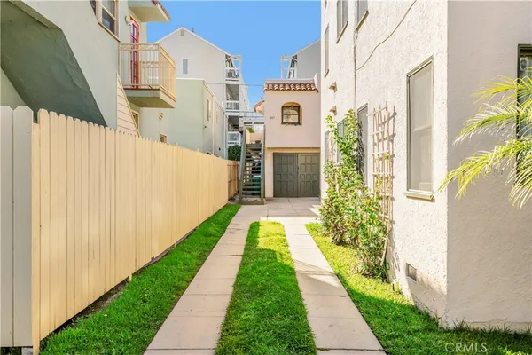 $1,358,000 | 1117 Mira Mar Avenue, Long Beach, CA 90804