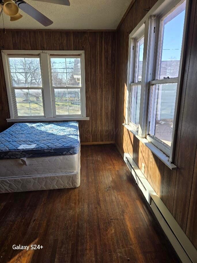 1104 South Western Street Amarillo, TX 79106 - Photo 14 of 24 a living room with wooden floors and a window