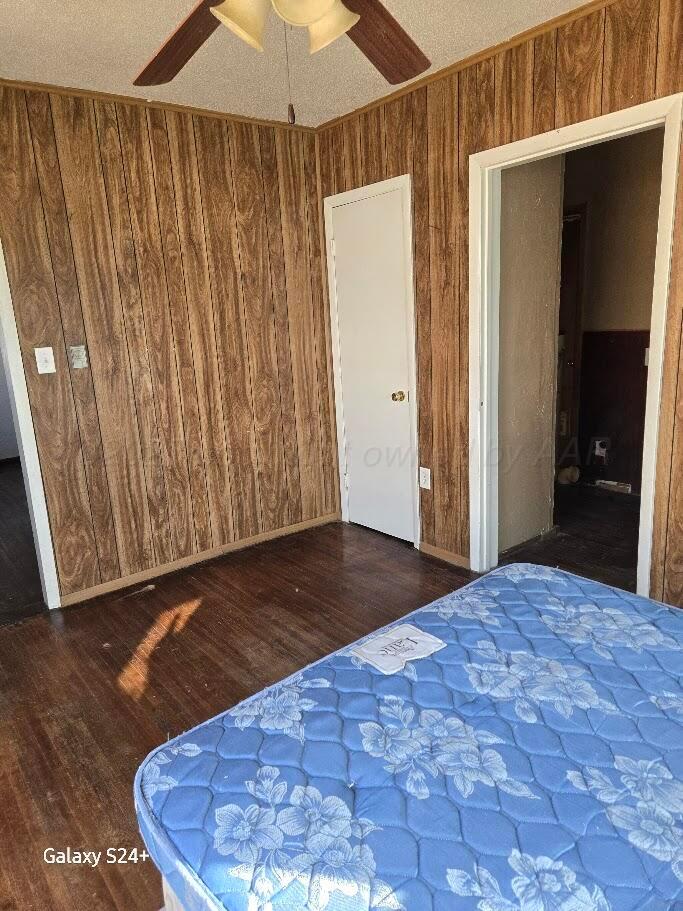 1104 South Western Street Amarillo, TX 79106 - Photo 15 of 24 a view of a room with wooden floor