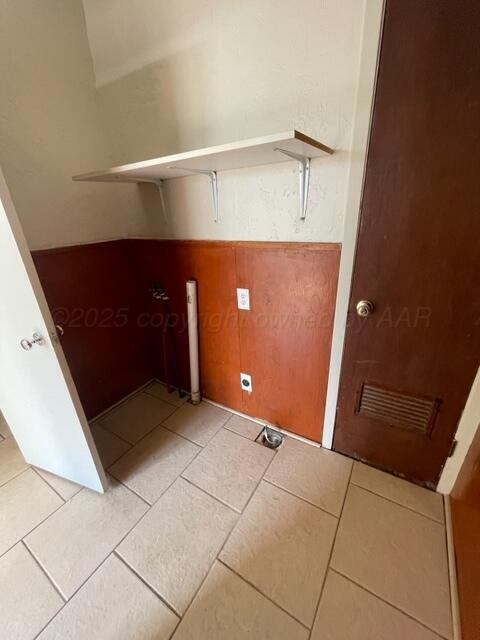 1104 South Western Street Amarillo, TX 79106 - Photo 23 of 24 a view of a utility room with closet