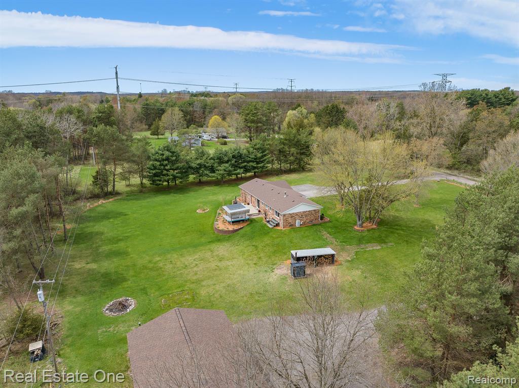 9143 Cedar Lake Road Pinckney, MI 48169 - Photo 22 of 24