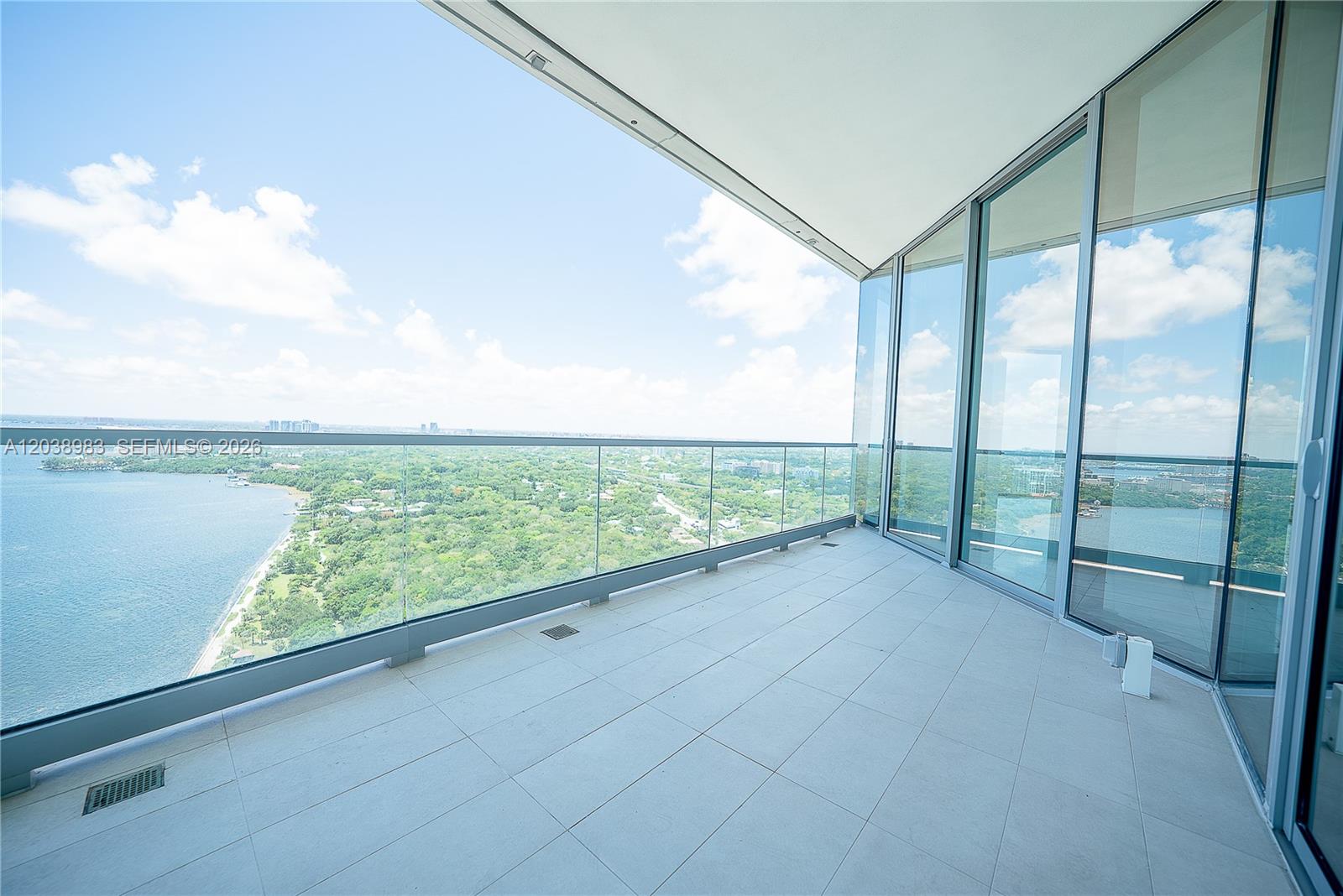 175 Southeast 25th Road, Unit 2703 Miami, FL 33129 - Photo 23 of 24