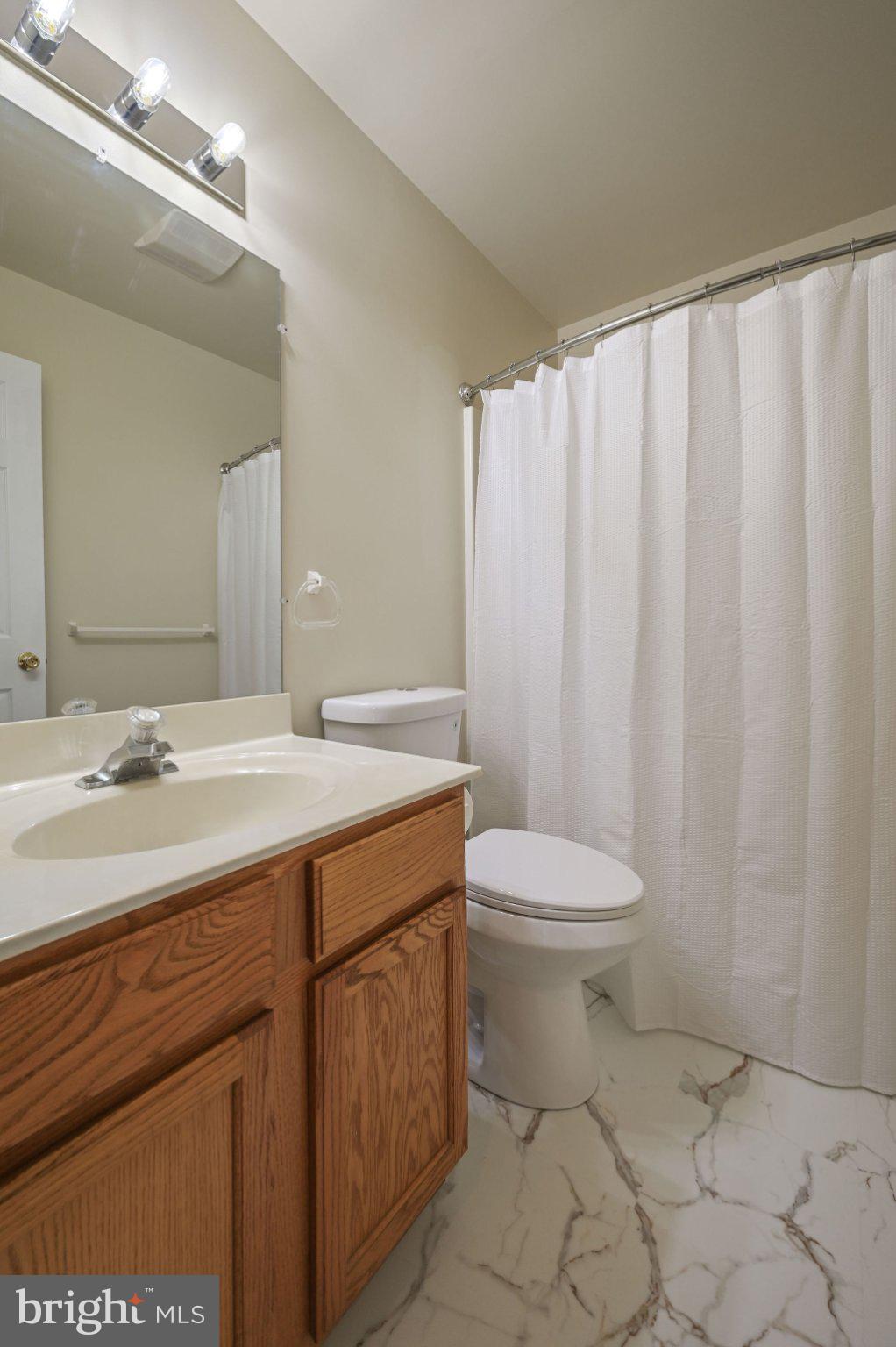 702 Quaker Hill Road Magnolia, DE 19962 - Photo 21 of 27 Hall Bathroom