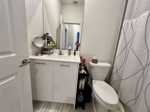 $3,275 | 12713 Northwest 24th Avenue, Miami, FL 33147