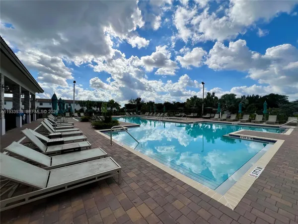 $3,275 | 12713 Northwest 24th Avenue, Miami, FL 33147