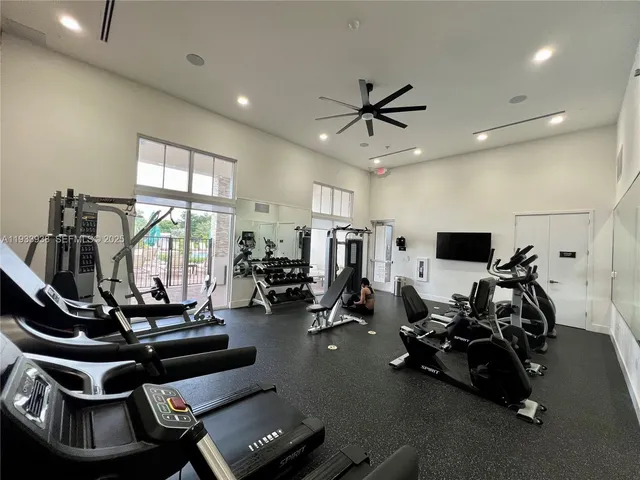 $3,275 | 12713 Northwest 24th Avenue, Miami, FL 33147