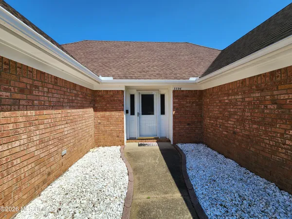 $275,000 | 3396 Clepsyda Drive, Hernando, MS 38632