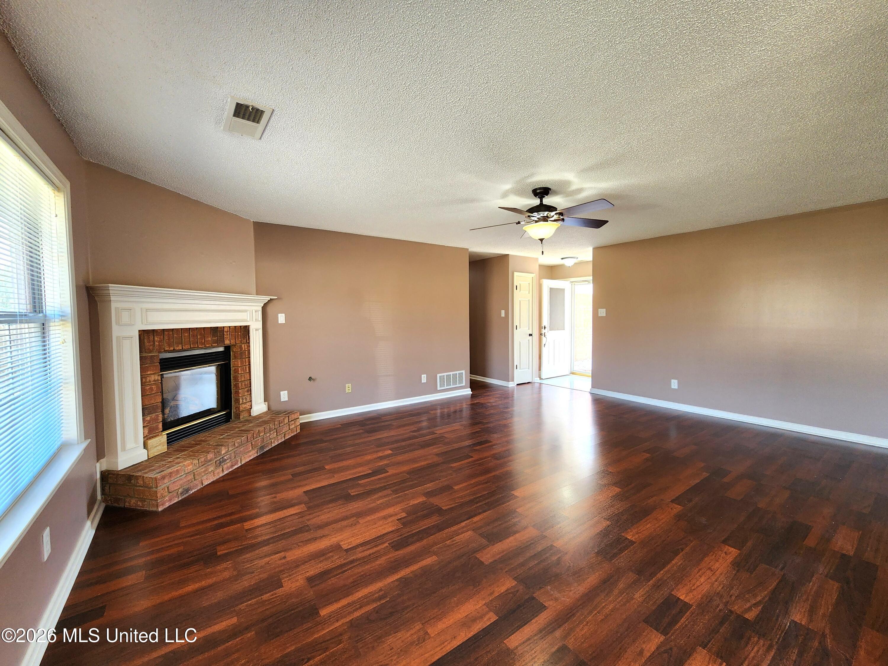 3396 Clepsyda Drive Hernando, MS 38632 - Photo 15 of 36 Great Room